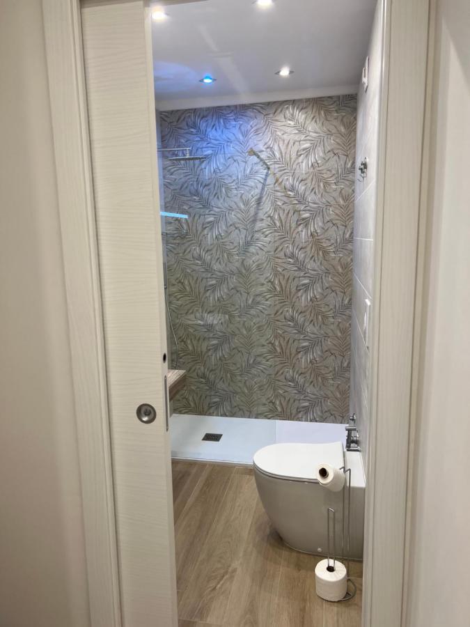 Suite Anita Deluxe Неаполь Экстерьер фото